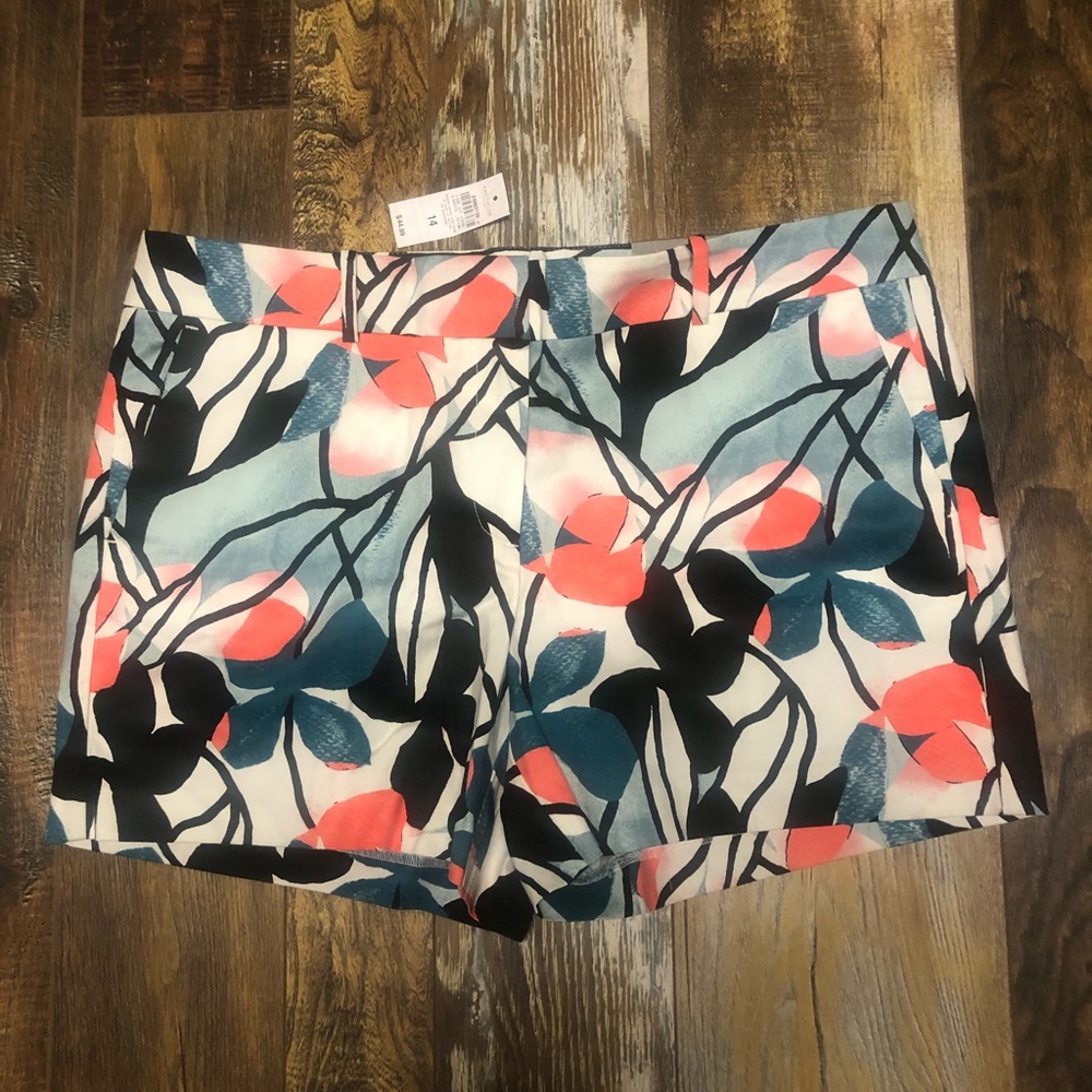 Ann Taylor Signature Shorts Size 14 NWT